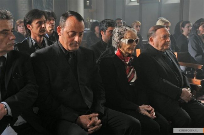 Замкнутый круг (2009) - Трейлеры