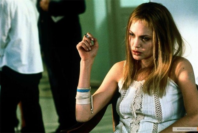 Прерванная жизнь (1999) - Трейлеры