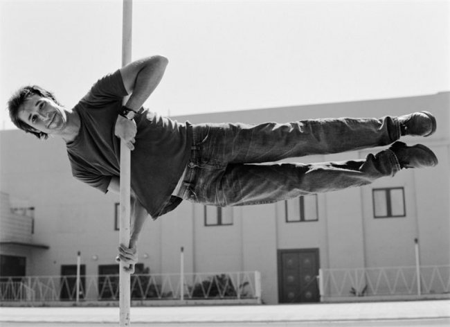 Ноа Строссер Спир Уайли - Биографии