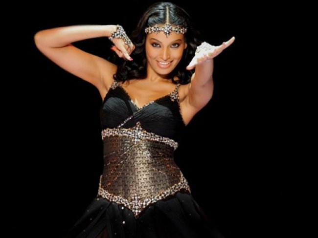 Бипаша Басу - Биографии