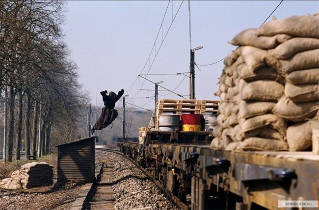 Багровые реки 2: Ангелы апокалипсиса (2004) - Трейлеры