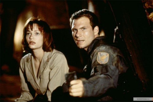 Сломанная стрела (1996) - Трейлеры