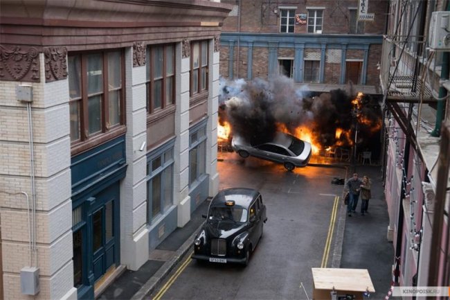 Уцелевшая (2015) - Трейлеры