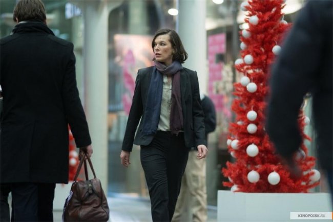 Уцелевшая (2015) - Трейлеры