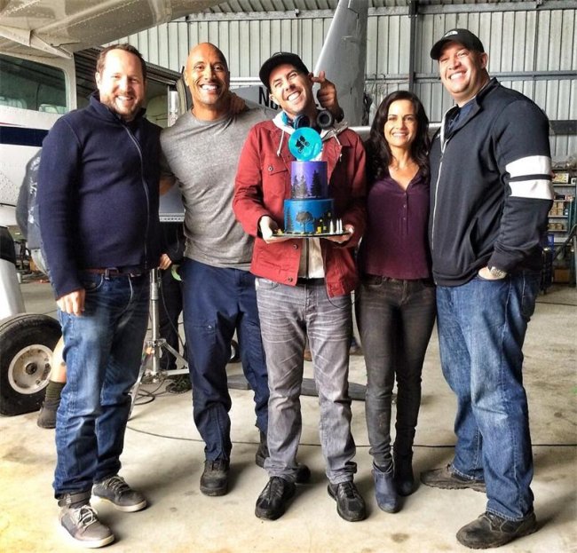 Разлом Сан-Андреас - Трейлеры