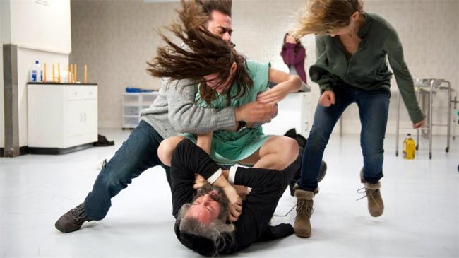 Шкатулка проклятия / The Possession (2012) - Трейлеры