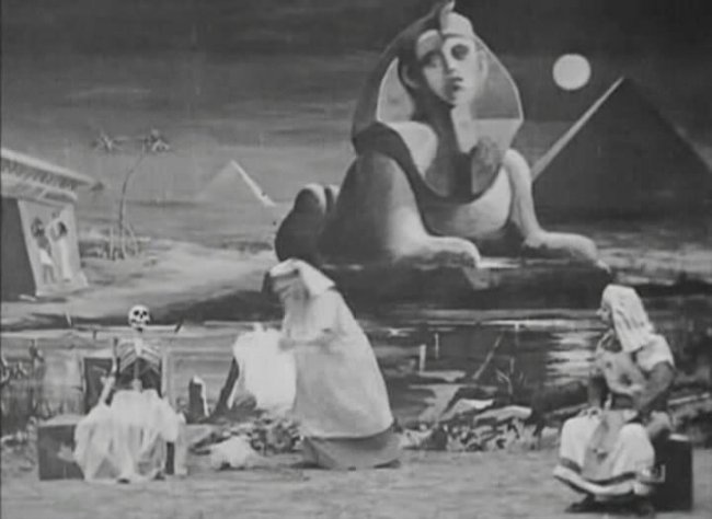 Монстр (1903) - Трейлеры