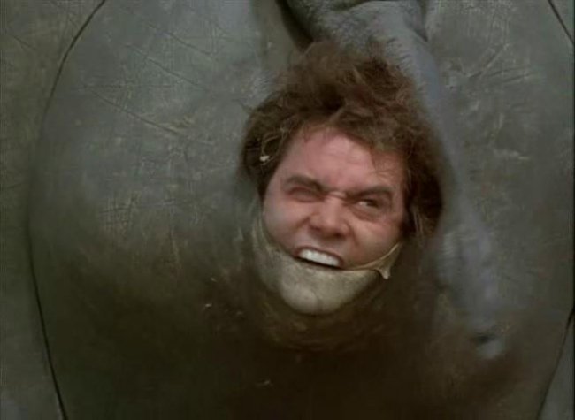 Эйс Вентура(еще можете посмотреть фильм прямо в посте) - Трейлеры