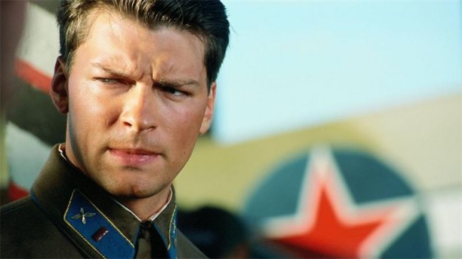 Сериал "Обнимая небо " - Трейлеры