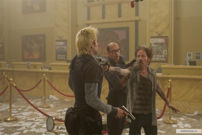 Липучка / Flypaper (2011) - Трейлеры