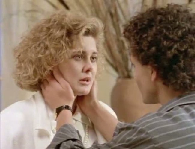 Возвращение в Эдем - Трейлеры