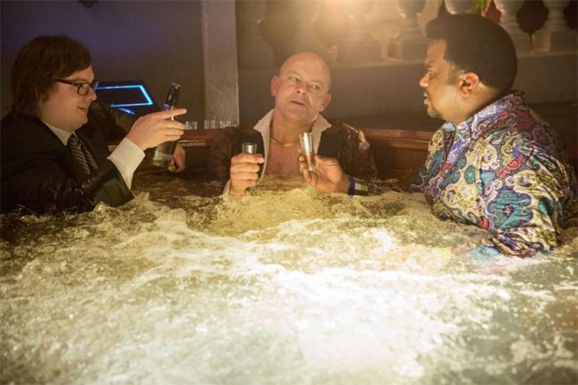 Машина времени в джакузи 2 / Hot Tub Time Machine 2 (2015) - Трейлеры