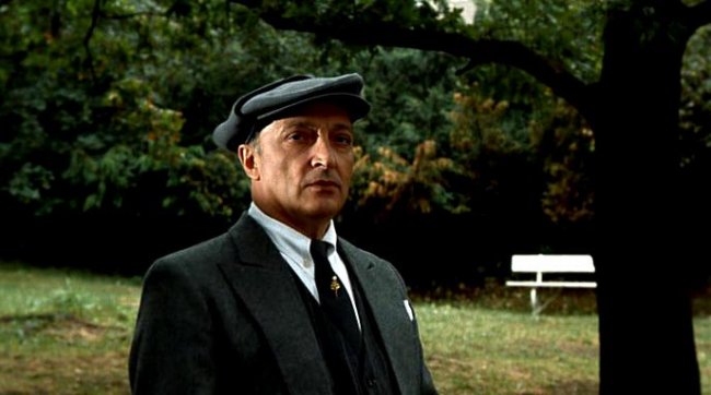 Фильм "Роковые яйца" (1995) - Трейлеры