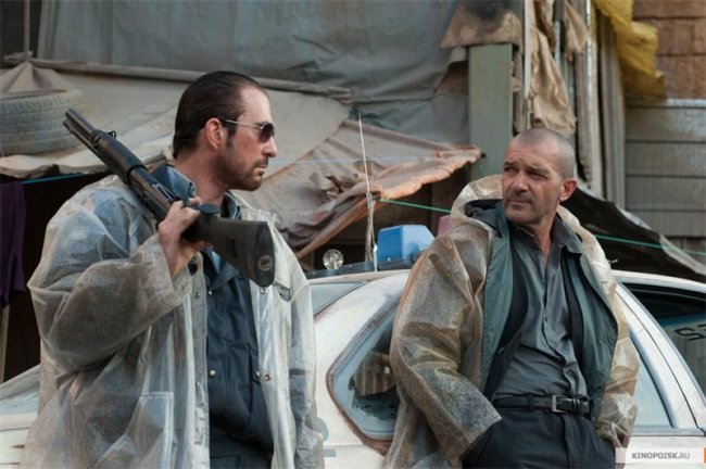 Страховщик /Automata (2014) - Трейлеры