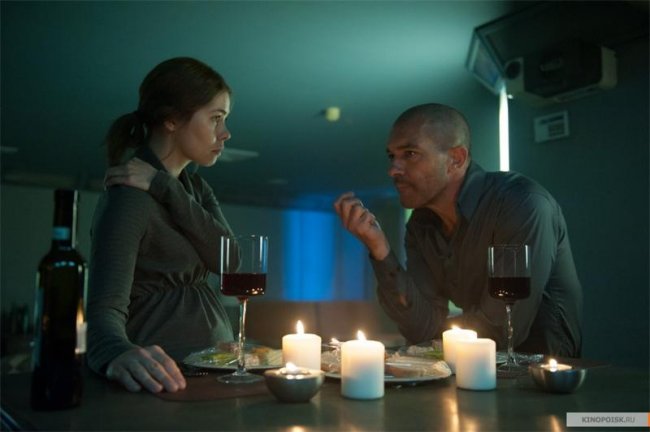 Страховщик /Automata (2014) - Трейлеры