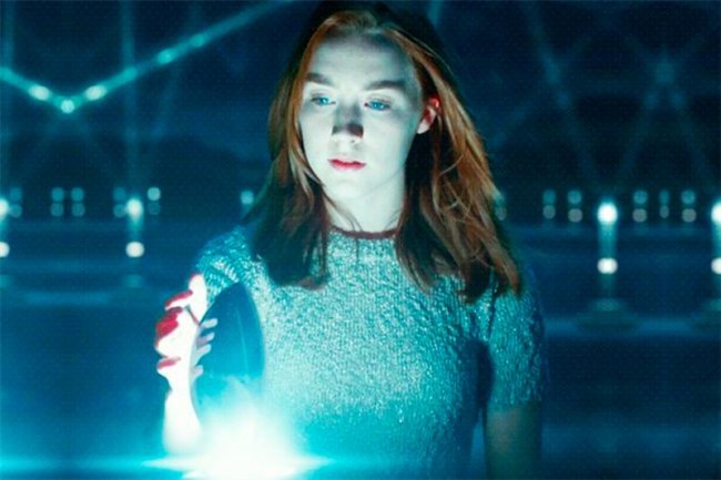 Фильм "Гостья" - Трейлеры