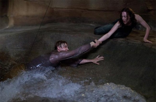 Фильм "Гостья" - Трейлеры