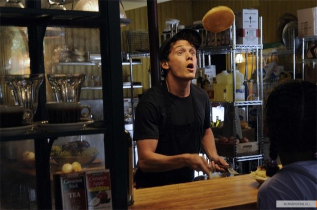 Странный Томас / Odd Thomas (2013) - Трейлеры