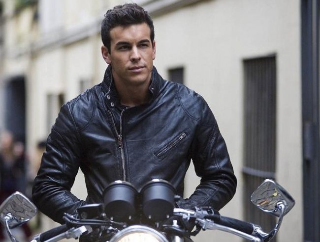 ТРИ МЕТРА НАД УРОВНЕМ НЕБА - Трейлеры