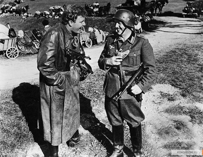 08/15 - In der Heimat - Трейлеры