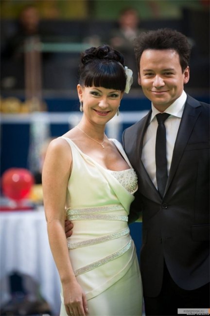 комедия Мужчина с гарантией - Трейлеры