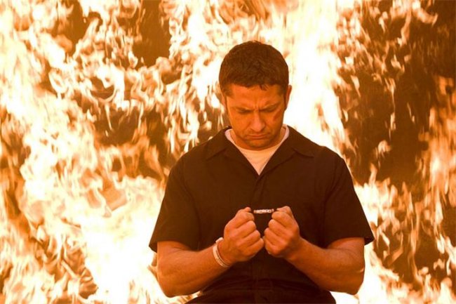 Фильм - Законопослушный гражданин (Adalet pesinde, 2009) - Трейлеры