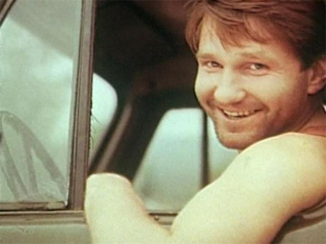 Крепкий мужик - Трейлеры