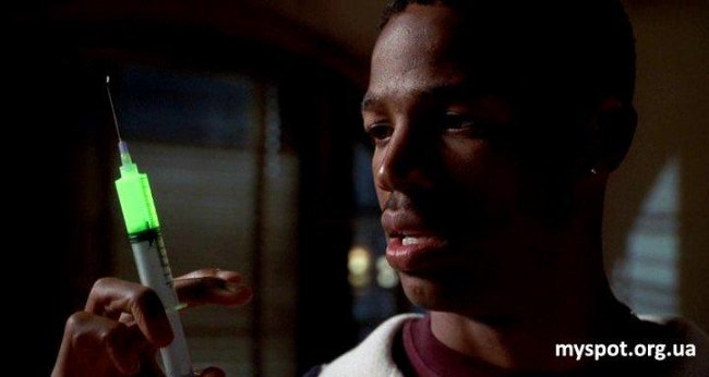 Без чувств - Трейлеры