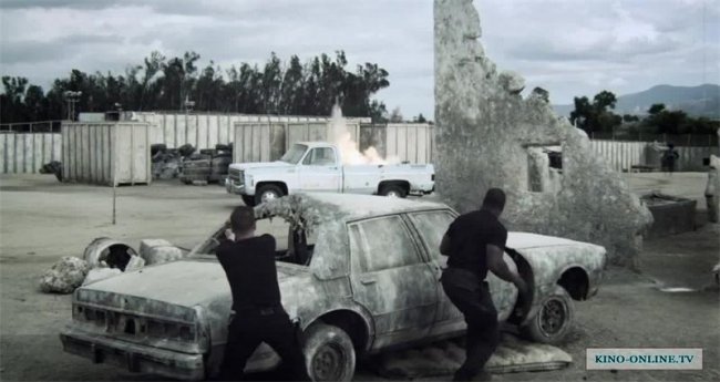 Фильм Андроид-полицейский (2014) - Трейлеры