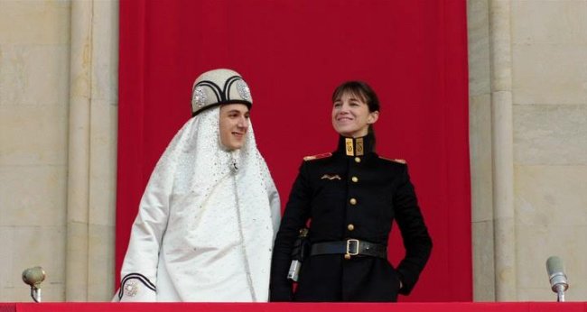 Джеки в царстве женщин / Jacky au royaume des filles (2014) - Трейлеры