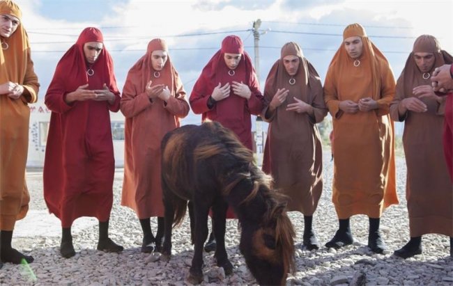 Джеки в царстве женщин / Jacky au royaume des filles (2014) - Трейлеры