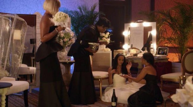 Замуж любой ценой / With This Ring (2015) - Трейлеры