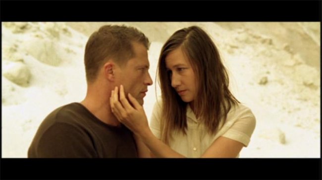 Фильм "Босиком по мостовой" - 2005 - Трейлеры