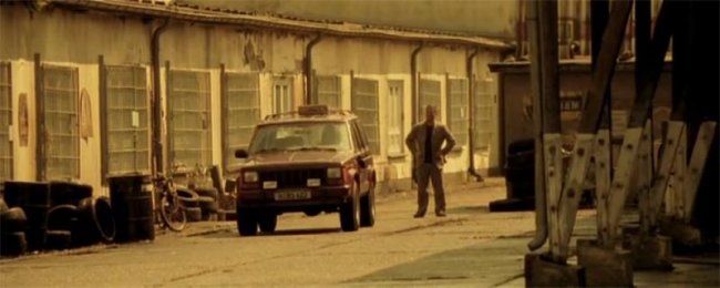 Фильм "Босиком по мостовой" - 2005 - Трейлеры