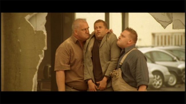 Фильм "Босиком по мостовой" - 2005 - Трейлеры