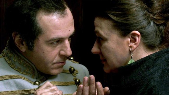 Под электрическими облаками (2015) - Трейлеры