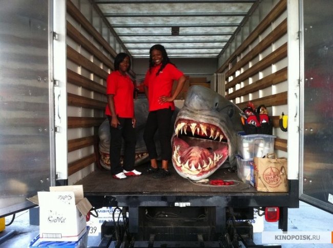 Угроза из глубины (2-Headed Shark Attack) - Трейлеры