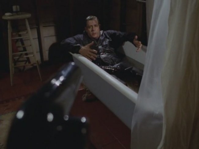 Фильм "Возвращение к озеру смерти" (2001) - Трейлеры