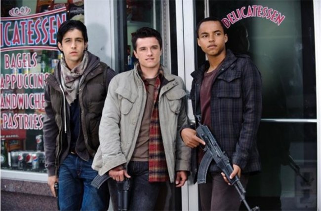 Фильм "Таймлесс. Рубиновая книга" (2013) - Трейлеры