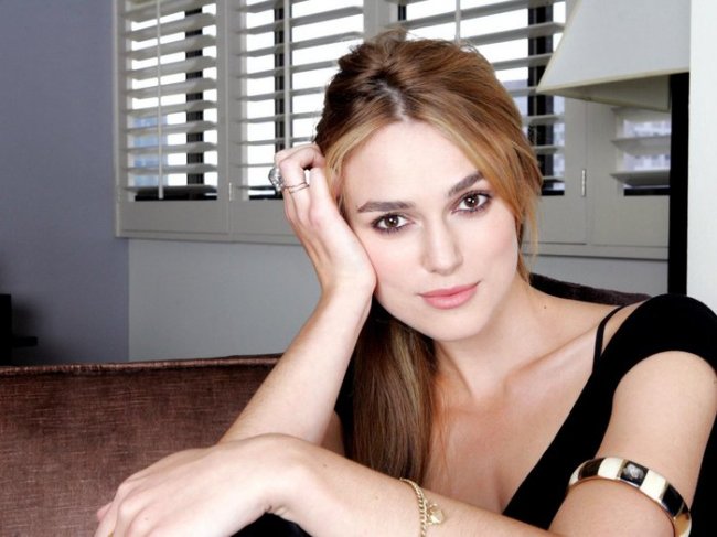 Кира Найтли не только супер - актриса , но и музыкант! - Биографии