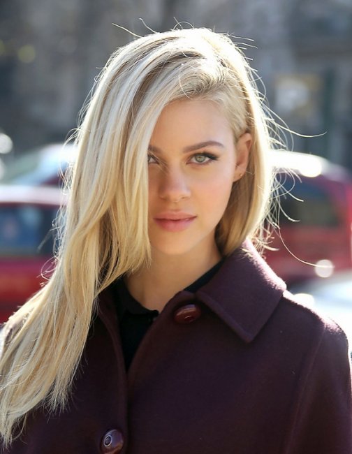 Никола Пельтц - Биографии