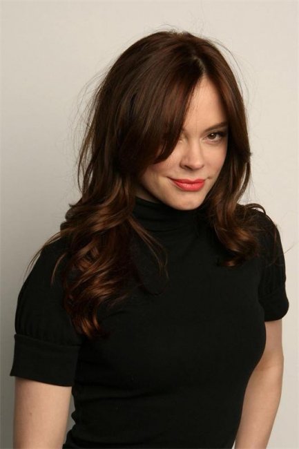 Роуз МакГоун - Биографии