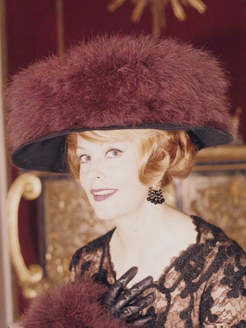 Арлин Кэрол Дал - Биографии