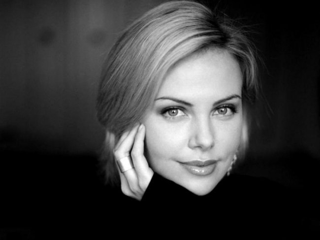Шарлиз Терон. Биография - Актрисы