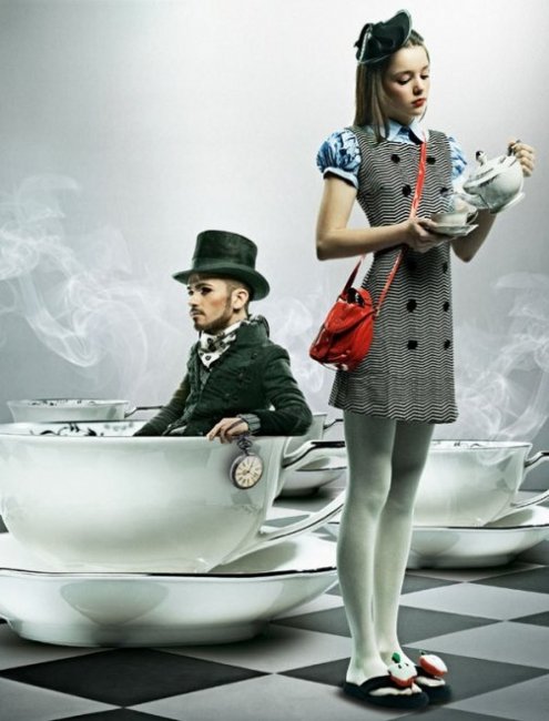 Алиса в стране чудес по-болгарски - Трейлеры