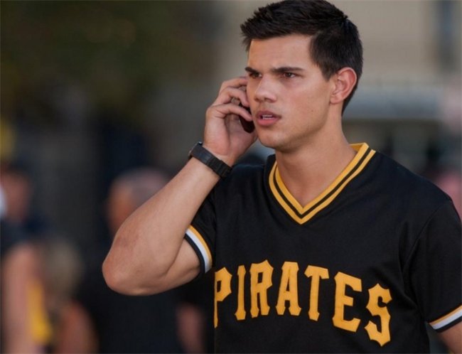 Погоня (2011) - Трейлеры