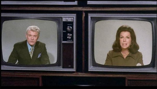 Фильм "Машина любви" (The Love Machine) - Трейлеры