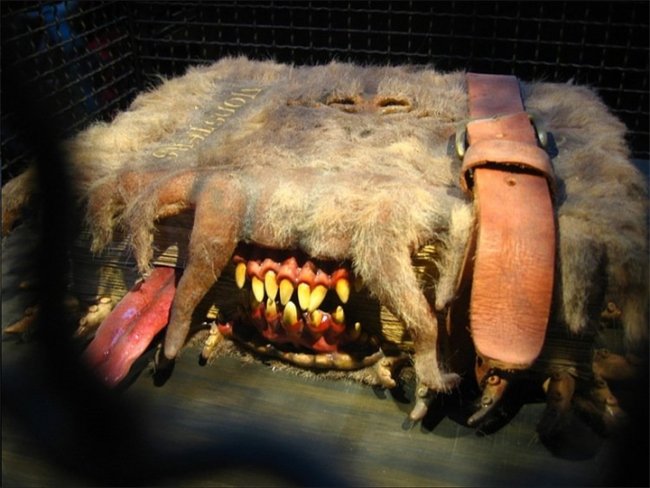 книжка из Гарри Поттера - Трейлеры