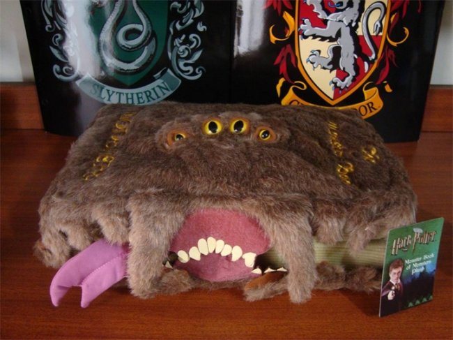 книжка из Гарри Поттера - Трейлеры