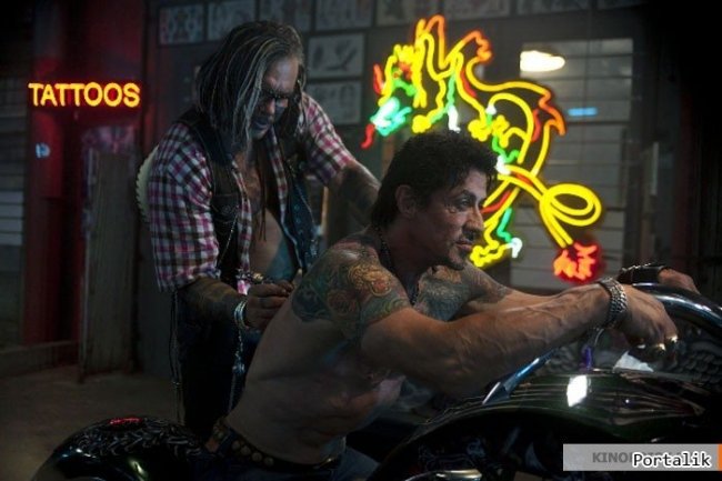 фильм Неудержимый - Трейлеры